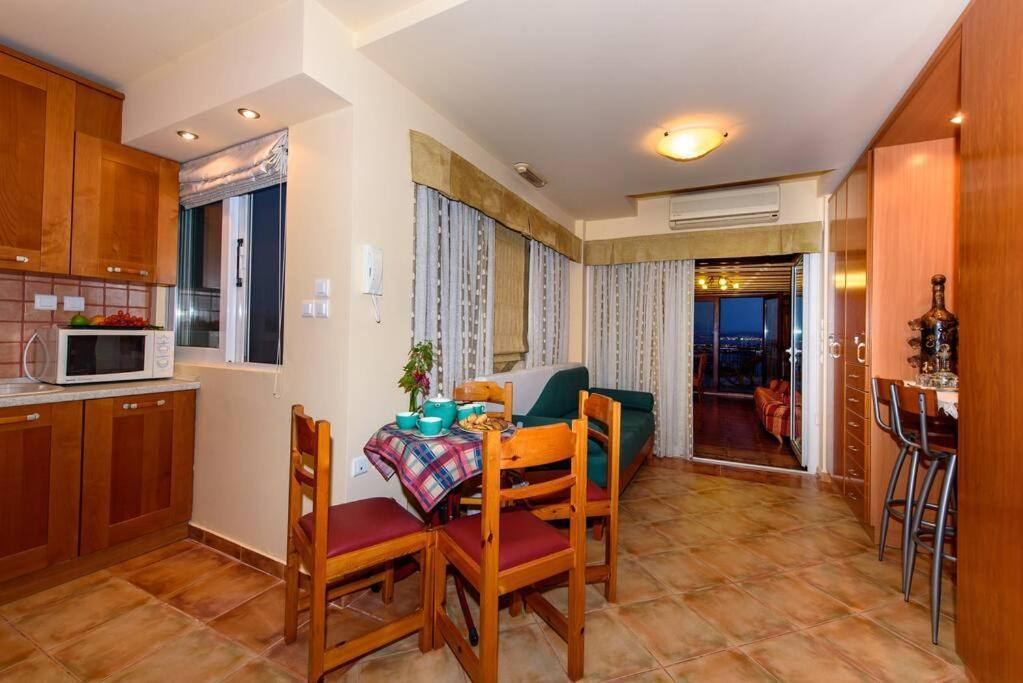 Elisabeth'S Penthouse At The Heart Of The City Rethymno Esterno foto